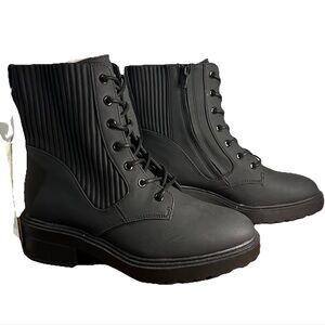 Black Rubberized Combat Boot with Chunky Outsole Women’s Size 9.5 WC (wide calf)